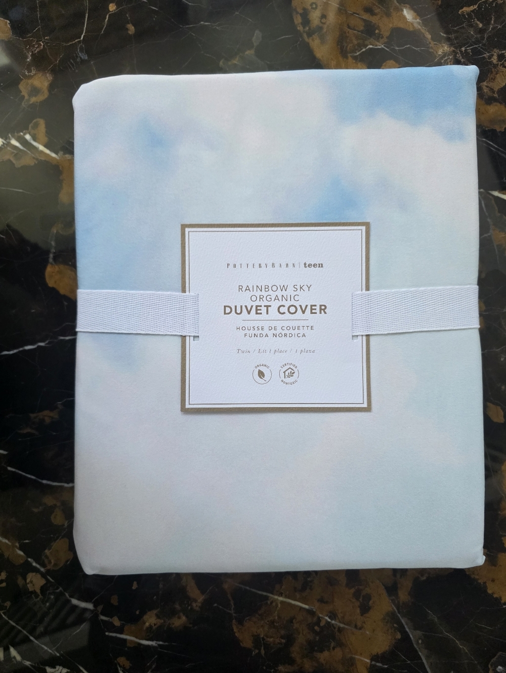 Pottery Barn Teen Rainbow Sky Organic Duvet Cover in Twin Size NWT